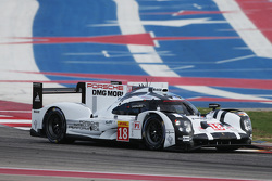 #18 Porsche Team Porsche 919 Hybrid: Romain Dumas, Neel Jani, Marc Lieb