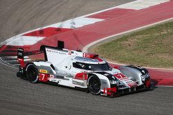 #7 Audi Sport Team Joest Audi R18 e-tron quattro: Marcel Fässler, Andre Lotterer, Benoit Tréluyer