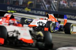 Will Stevens, Manor Marussia F1 Team derrière son équipier Alexander Rossi, Manor Marussia F1 Team