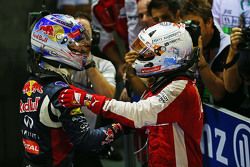 1. Sebastian Vettel, Ferrari, feiert im Parc Fermé mit 2. Daniel Ricciardo, Red Bull Racing