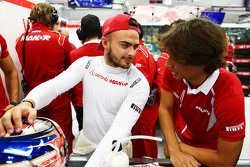 Will Stevens, Manor Marussia F1 Team con Roberto Merhi, Manor Marussia F1 Team