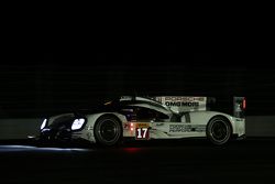 保时捷车队17号保时捷919 Hybrid赛车:蒂莫·伯恩哈德、马克·韦伯、布兰登·哈特利