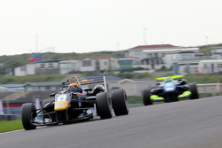 Callum Ilott, Carlin Dallara F312 - Volkswagen