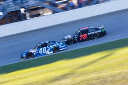 Jimmie Johnson, Hendrick Motorsports Chevrolet; Martin Truex Jr., Furniture Row Racing Chevrolet