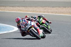 Michael van der Mark, Pata Honda y Jonathan Rea, Kawasaki