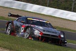 #46 S Road Mola Nissan GT-R: Satoshi Motoyama, Masataka Yanagida