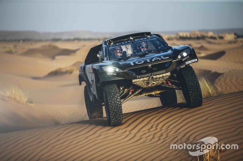 Carlos Sainz, Peugeot 2008 DKR17