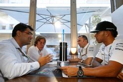 Mehul Kapadia, Tata communications with Lewis Hamilton, Paddy Lowe, Mercedes AMG F1 Executive Director and John Morrison, FOM Chief Technical Officer