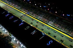 Largada: Sebastian Vettel, Ferrari SF15-T lidera