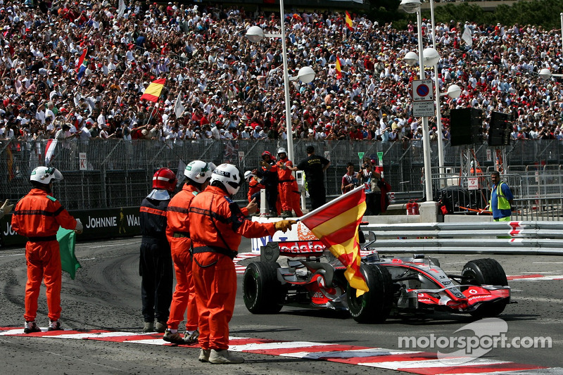 Ganador de la carrera que Fernando Alonso celebra