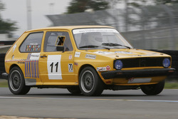 11-Delauault-VW Golf GTI