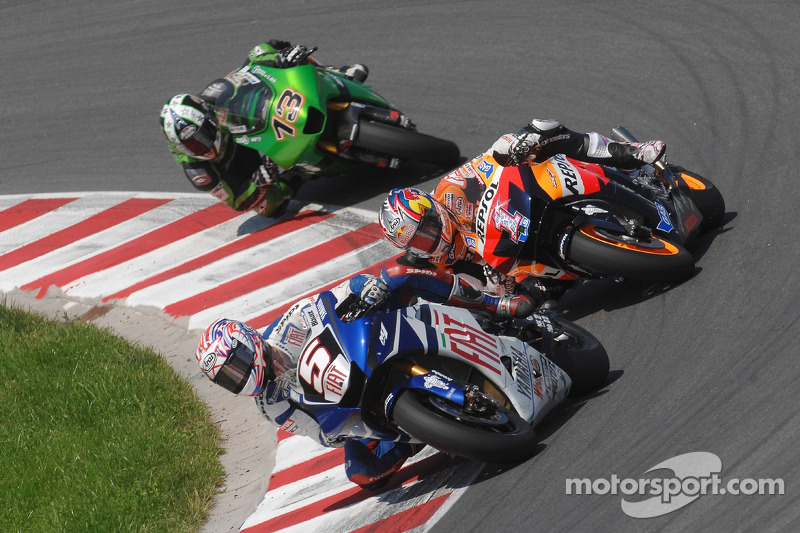 Colin Edwards, Nicky Hayden y Anthony West