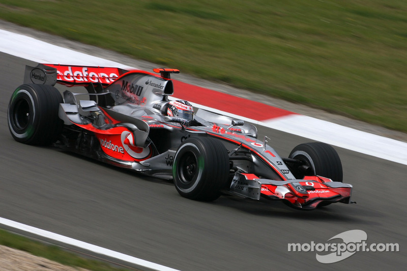 2007: McLaren MP4-22