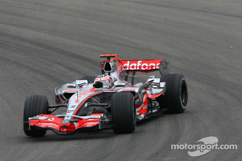 2007 - Nürburgring: Fernando Alonso, McLaren-Mercedes MP4-22