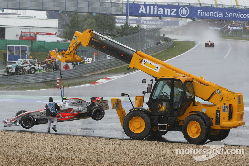 Lewis Hamilton, McLaren MP4-22