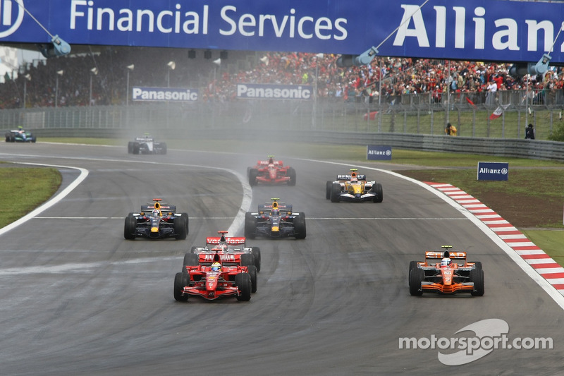 Beim Neustart führt Winkelhock, wird aber von Felipe Massa und Co. kassiert
