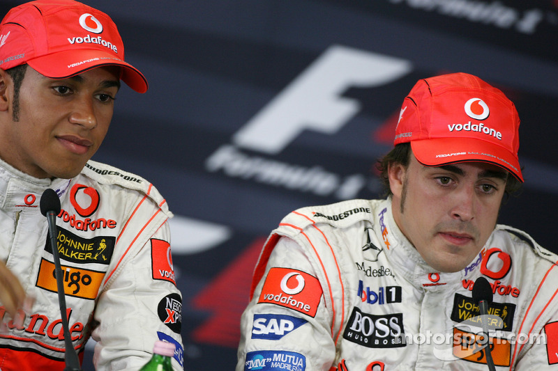 Qualifying basın toplantısı: Pole: Kazanan Fernando Alonso, 2. Lewis Hamilton