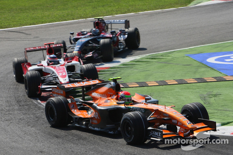 Sakon Yamamoto, Spyker F1 Team, F8-VII-B ve Takuma Sato, Super Aguri F1, SA07