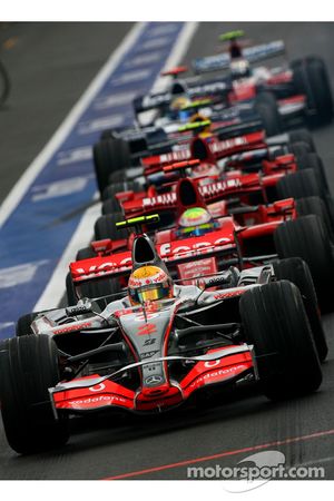 Lewis Hamilton, McLaren Mercedes, MP4-22, Felipe Massa, Scuderia Ferrari, F2007, Kimi Raikkonen, Scu