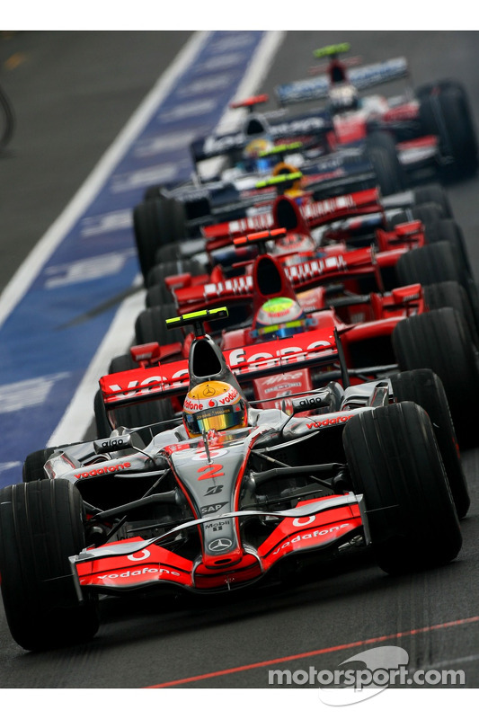 Lewis Hamilton, McLaren Mercedes, MP4-22, Felipe Massa, Scuderia Ferrari, F2007, Kimi Raikkonen, Scuderia Ferrari, F2007