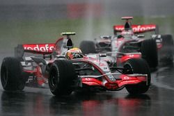 Льюис Хэмилтон, McLaren Mercedes, Фернандо Алонсо, McLaren Mercedes
