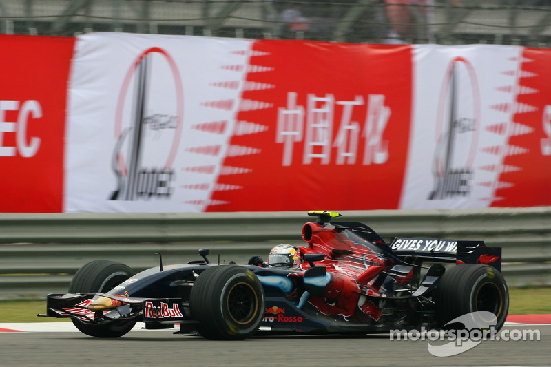 Sebastian Vettel, Scuderia Toro Rosso, STR2