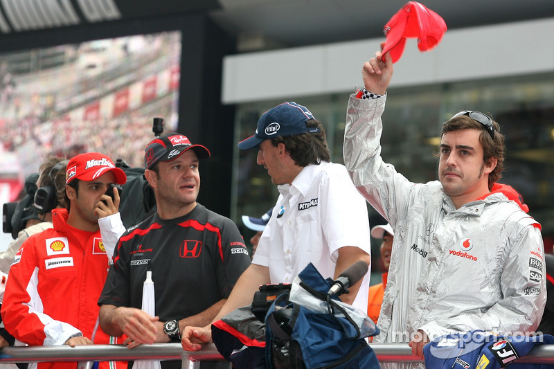Honda Racing F1 Team, Robert Kubica, BMW Sauber F1 Team y Fernando Alonso, McLaren Mercedes, Rubens