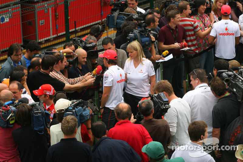Kimi Raikkonen, Scuderia Ferrari, Lewis Hamilton, McLaren Mercedes, Fernando Alonso, McLaren Mercede