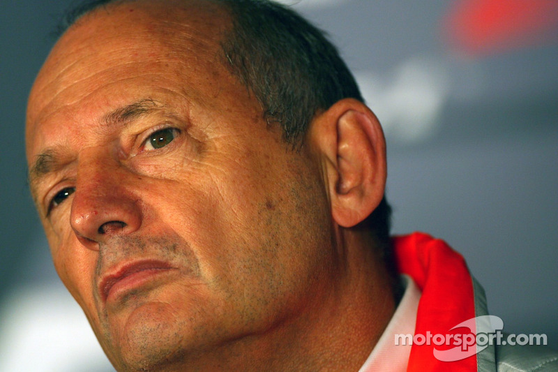 Ron Dennis (2014 a 2016)