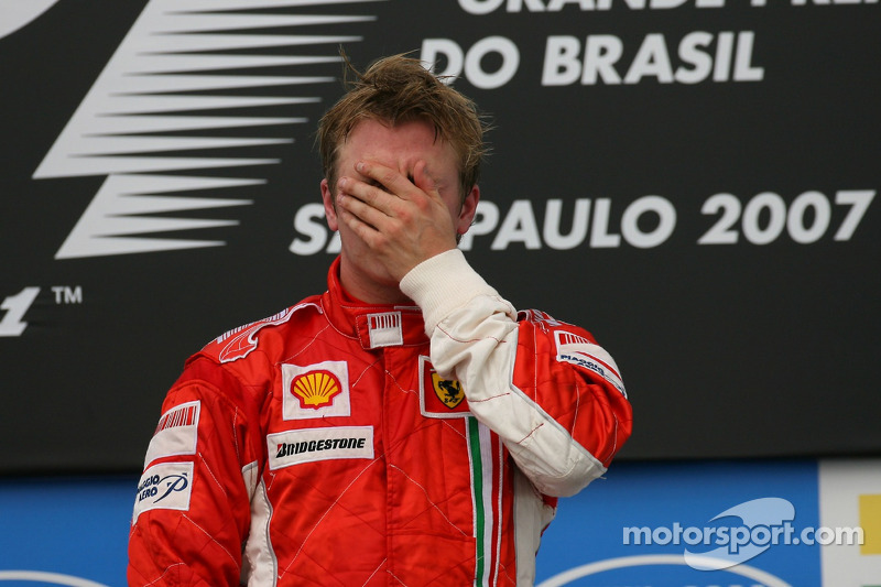 Podyum: Yarış galibi ve 2007 Dünya Şampiyonu Kimi Raikkonen