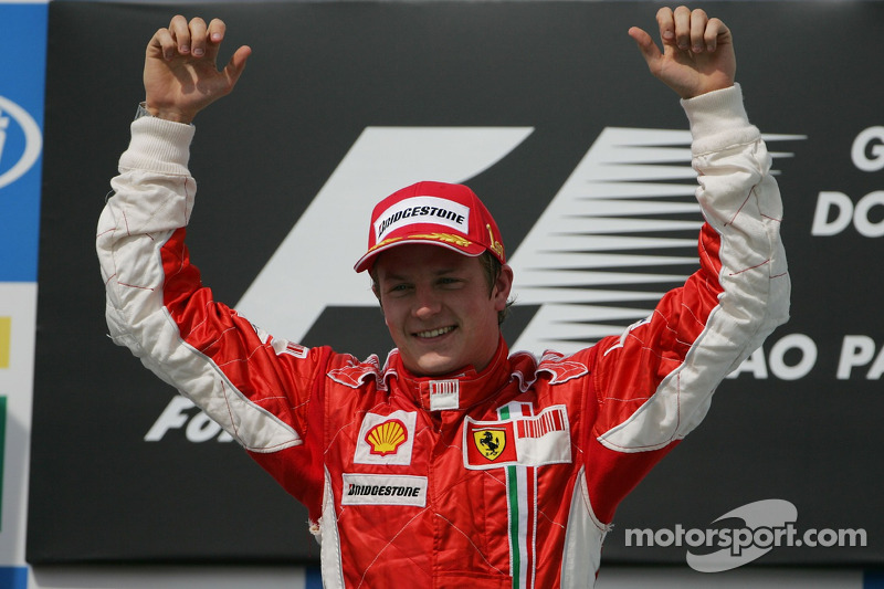 Podyum: Yarış galibi ve 2007 Dünya Şampiyonu Kimi Raikkonen