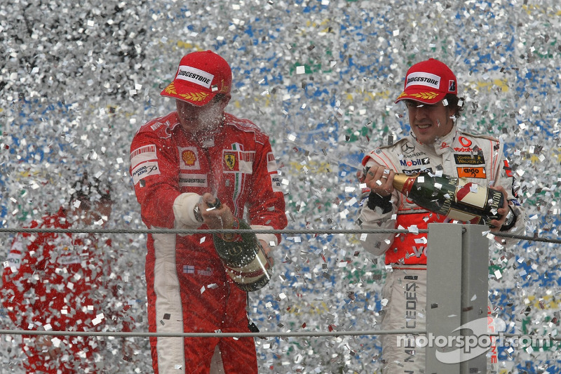 Podyum: Kimi Raikkonen ve Fernando Alonso