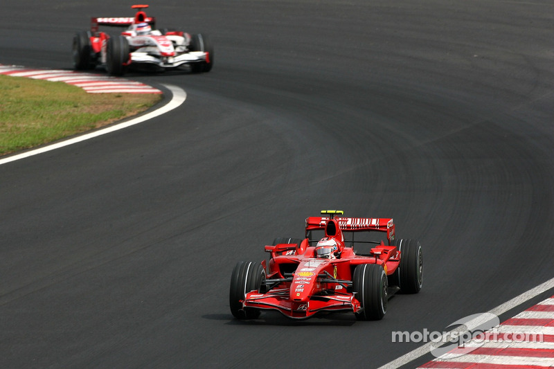 Kimi Raikkonen, Scuderia Ferrari, Takuma Sato, Super Aguri F1