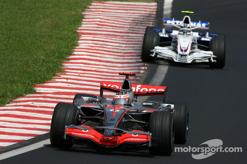 Fernando Alonso, McLaren Mercedes, Robert Kubica, BMW Sauber F1 Team