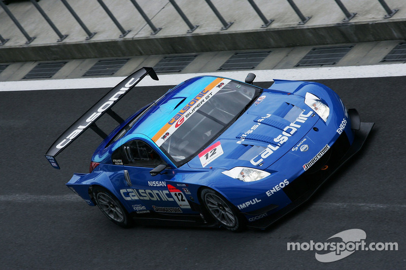 Calsonic Impul Z: Benoit Treluyer, Kazuki Hoshino (2007)