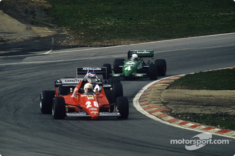 René Arnoux, Ferrari 126C2B delante de Keke Rosberg y Danny Sullivan