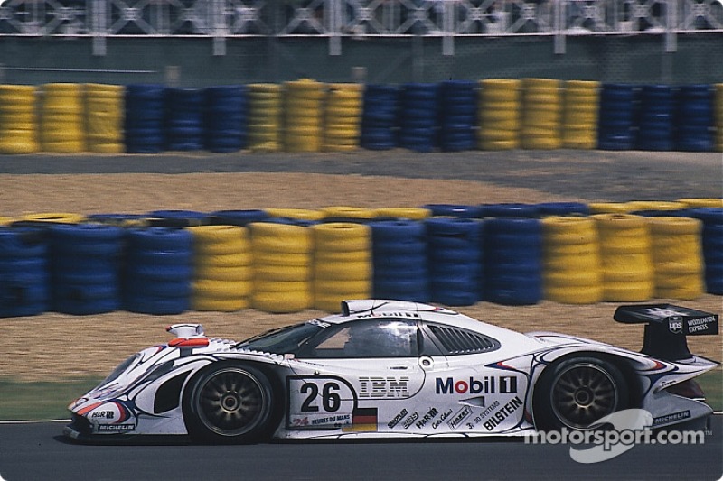 #26 Porsche AG Porsche 911 GT1-98: Allan McNish, Stéphane Ortelli, Laurent Aiello