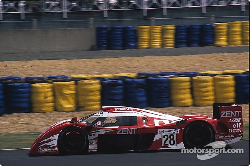 #28 Toyota Motorsport Toyota GT-One: Martin Brundle, Emmanuel Collard, Eric Hélary