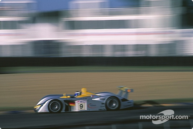 2000: Audi R8