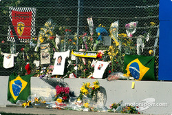 Eerbetoon aan Ayrton Senna in Tamburello