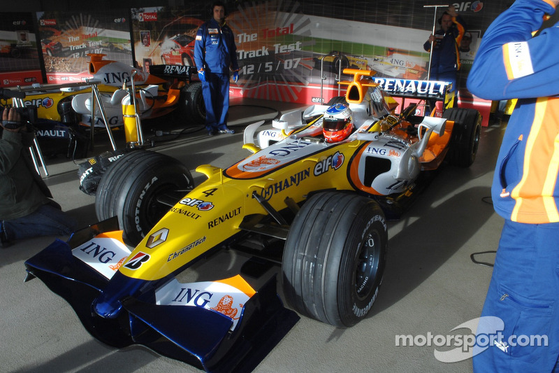 Sébastien Loeb au volant d'une Renault en 2007
