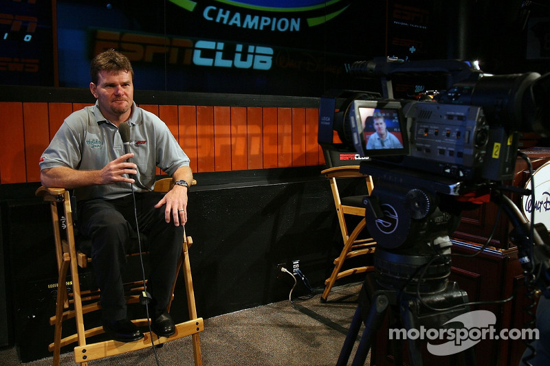Championship-winning crew chief Pat Smith talks about ...