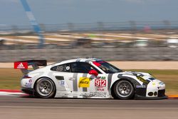 #912 Porsche North America Porsche 911 RSR: Jorg Bergmeister, Earl Bamber