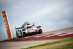 #8 Audi Sport Team Joest Audi R18 e-tron quattro: Lucas di Grassi, Loic Duval, Oliver Jarvis