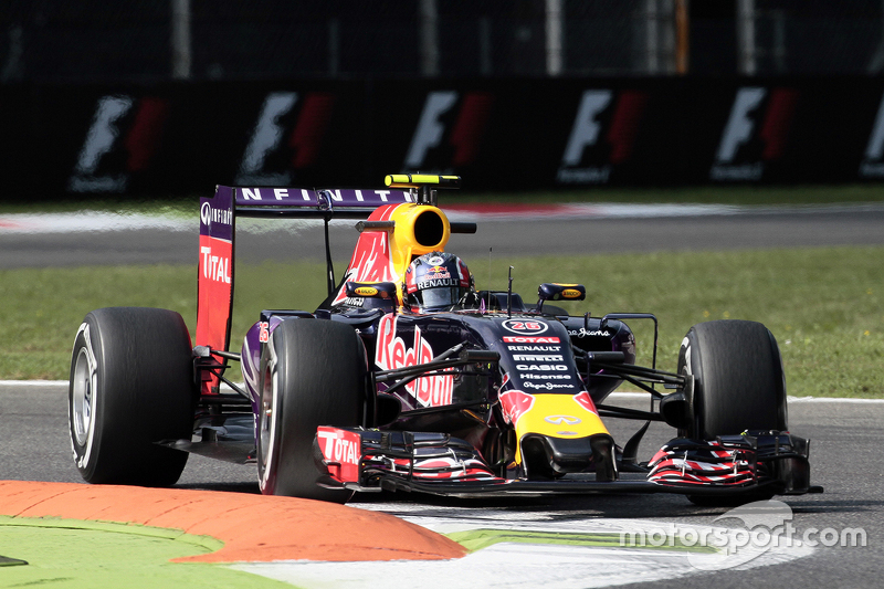 Даниил Квят, Red Bull Racing RB11