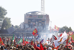 Podium: race winner Lewis Hamilton, Mercedes AMG F1 Team, second place Sebastian Vettel, Ferrari, third place Felipe Massa, Williams