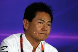 Yasuhisa Arai, Honda Director de Motorsport en la conferencia de prensa de la FIA