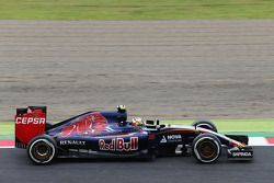 Carlos Sainz Jr., Scuderia Toro Rosso STR10