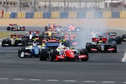 Start: Oliver Rowland, Fortec Motorsports leads