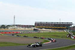 Lewis Hamilton, Mercedes AMG F1 W06 mène au départ